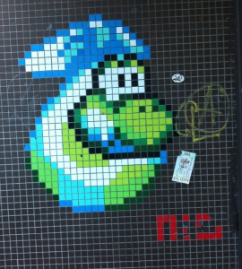 Mosaik streetart på interrail i Paris